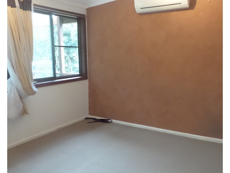 27 Page Avenue, North Nowra NSW 2541