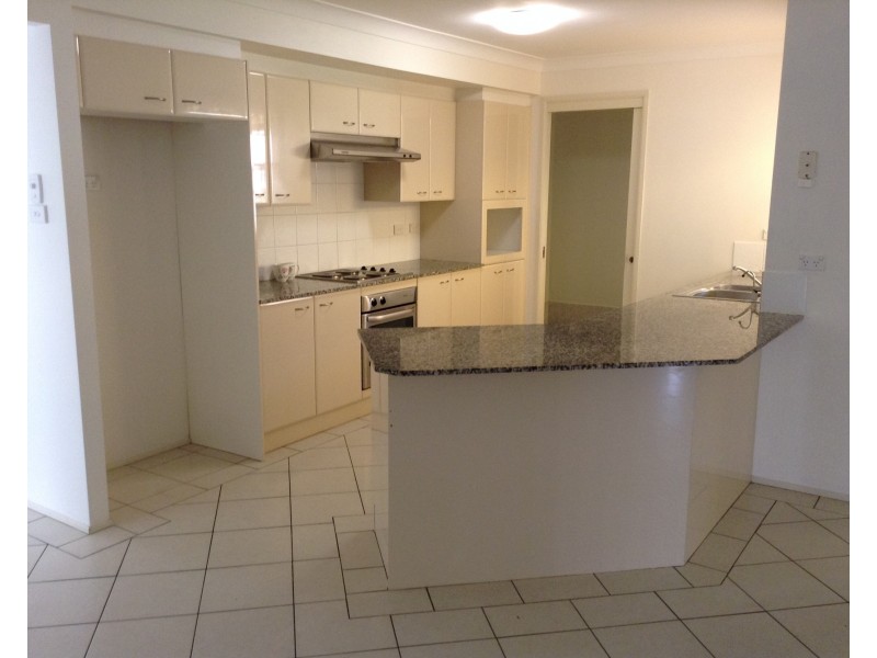 33 Golden Grove, Worrigee NSW 2540