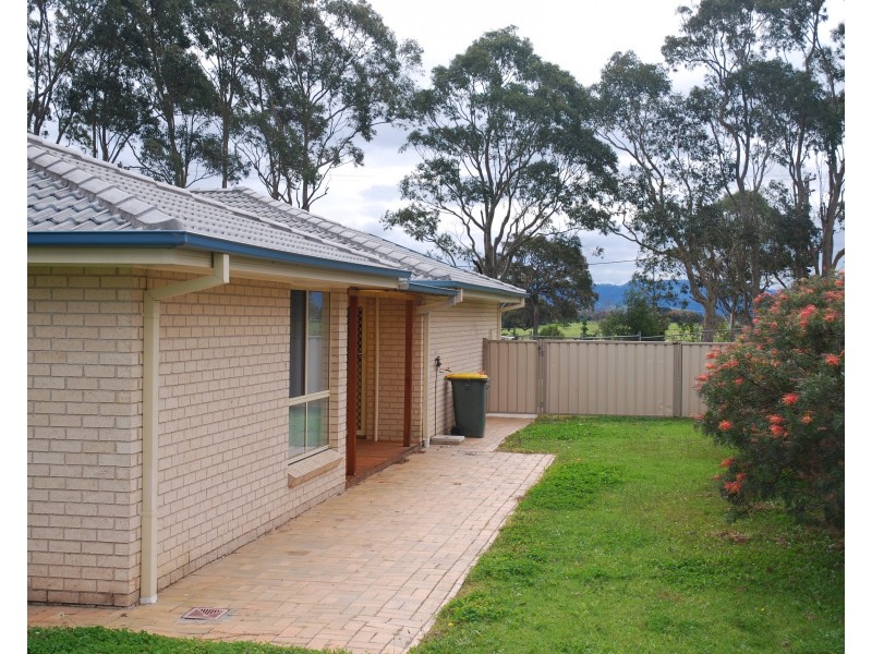 33 Golden Grove, Worrigee NSW 2540