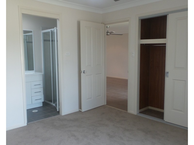 10 Denbigh Place, South Nowra NSW 2541