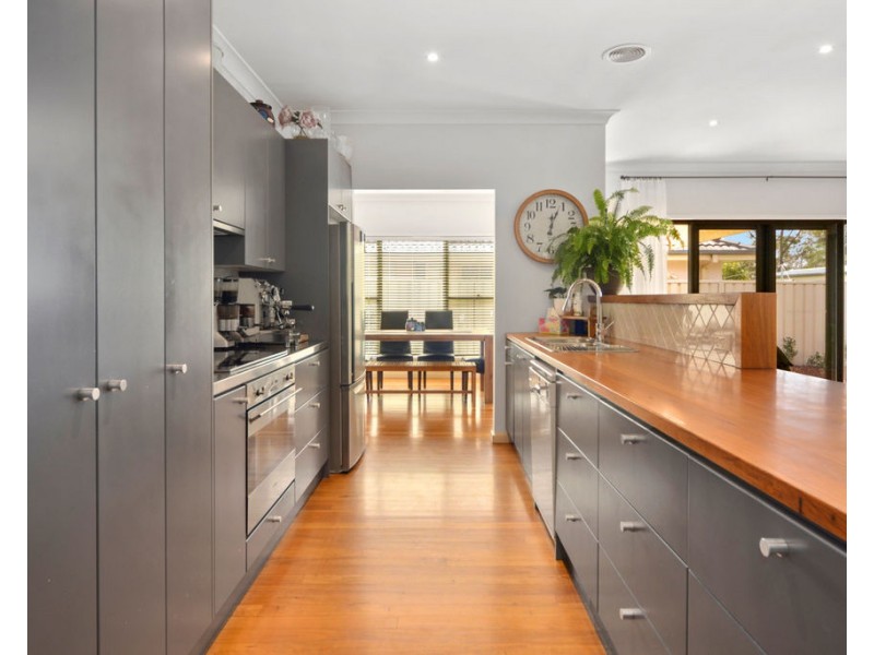 137 Rayleigh Drive, Worrigee NSW 2540