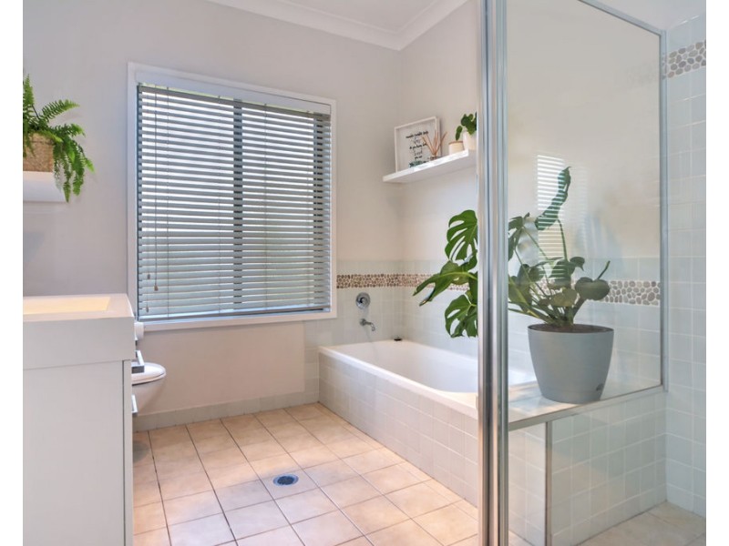 137 Rayleigh Drive, Worrigee NSW 2540