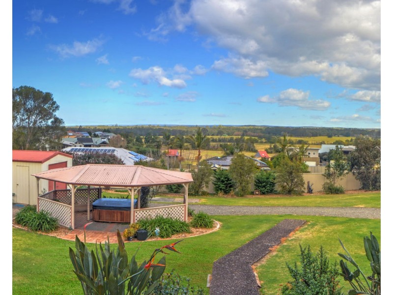11 Rouse Avenue, Cambewarra NSW 2540