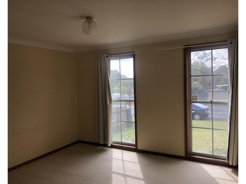 5 Jasmine Drive, Bomaderry NSW 2541