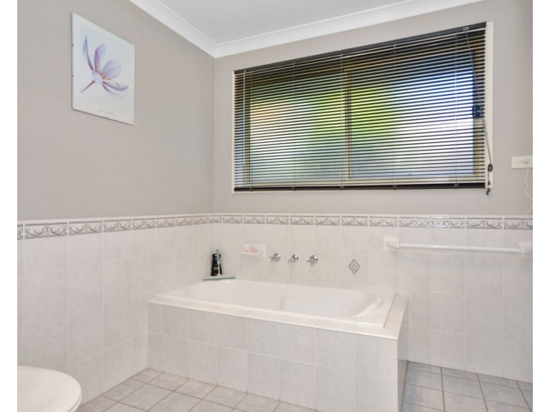 69 Burradoo Crescent, Nowra NSW 2541