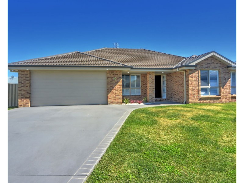 10 Coral Gum Court, Worrigee NSW 2540