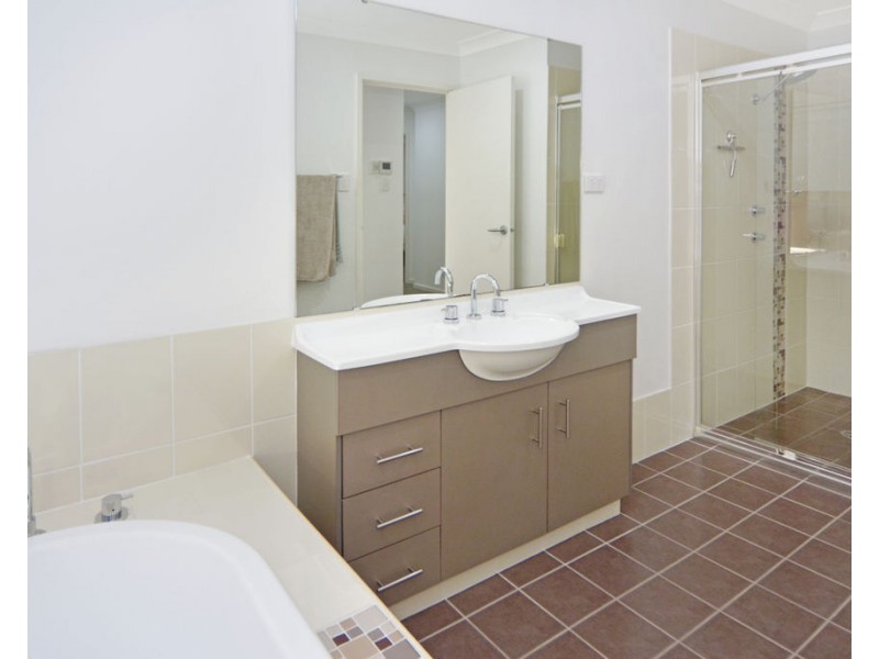 10 Coral Gum Court, Worrigee NSW 2540
