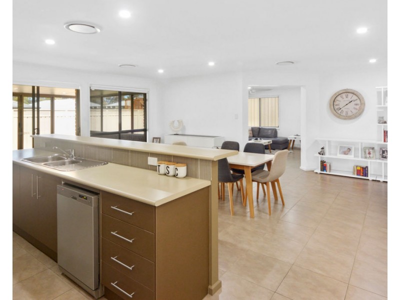 10 Coral Gum Court, Worrigee NSW 2540
