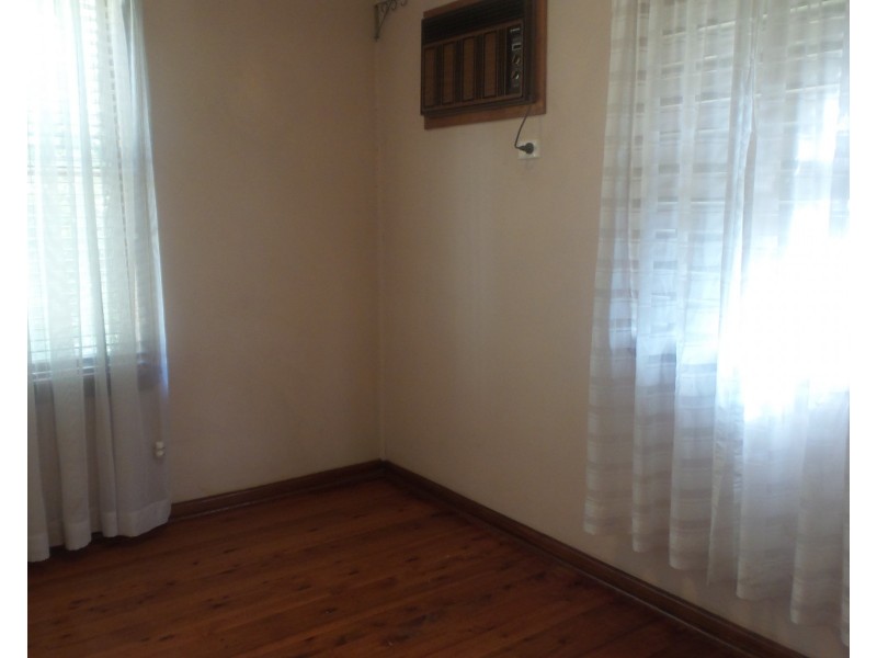 67 Kalandar Street, Nowra NSW 2541