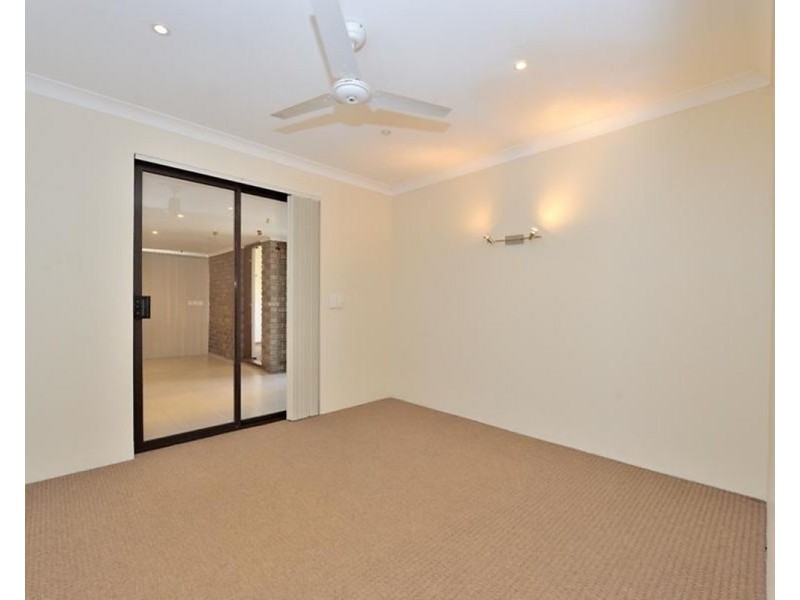 44 Minderoo Crescent, Golden Bay WA 6174