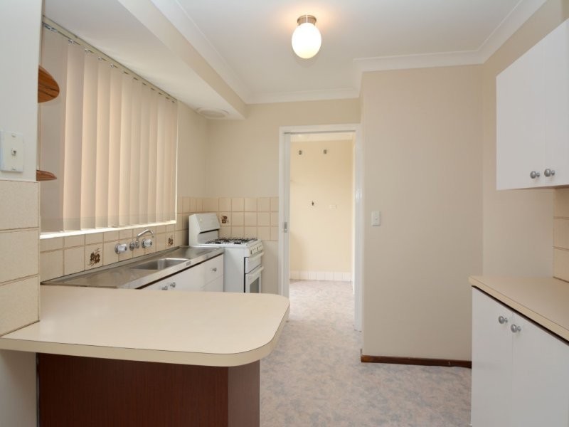 32 Yaringa Street, Golden Bay WA 6174