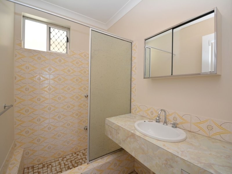 32 Yaringa Street, Golden Bay WA 6174