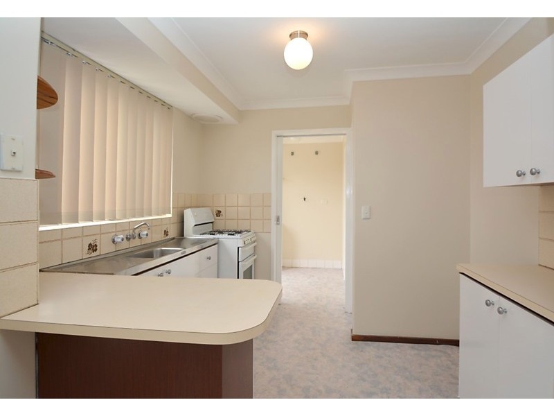 32 Yaringa Street, Golden Bay WA 6174