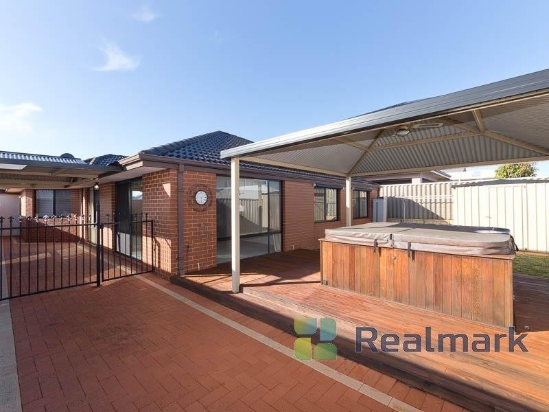 4 Claiborne, Secret Harbour WA 6173