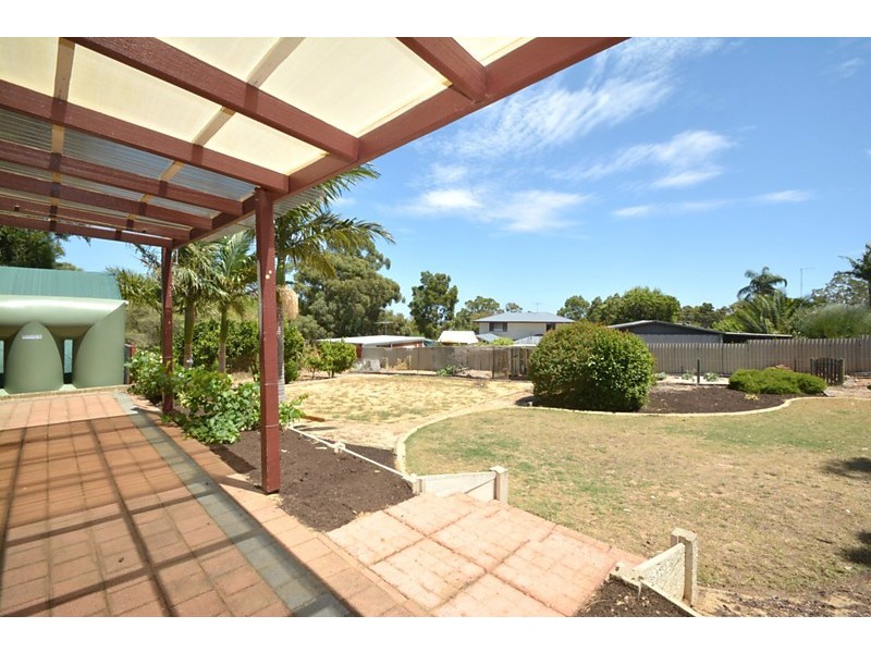 23 Henrietta Ave, Mount Nasura WA 6112