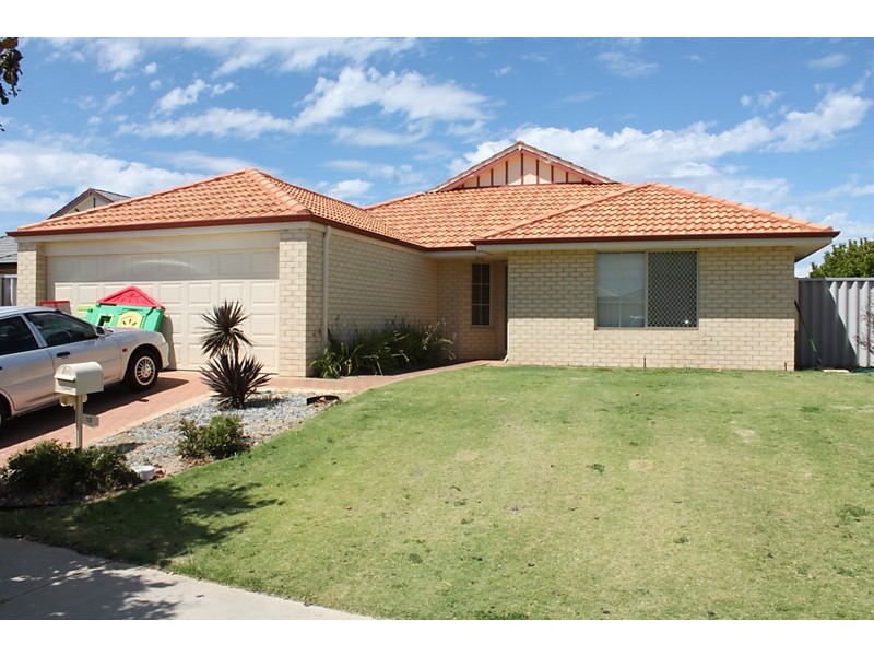 10 Kumarina Drive, Secret Harbour WA 6173