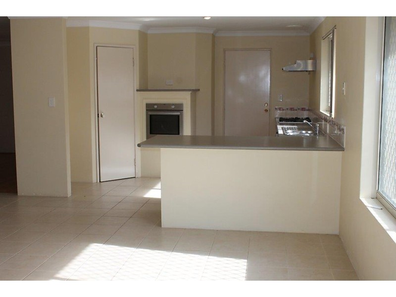 10 Kumarina Drive, Secret Harbour WA 6173