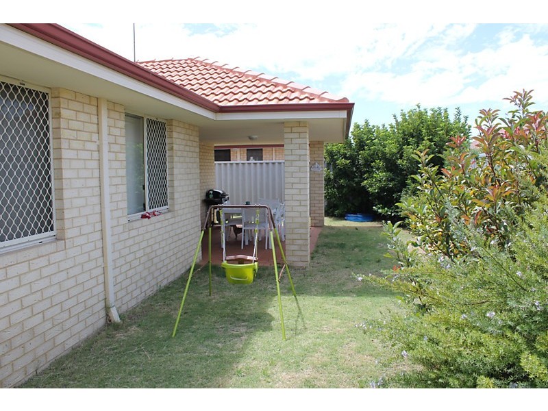 10 Kumarina Drive, Secret Harbour WA 6173