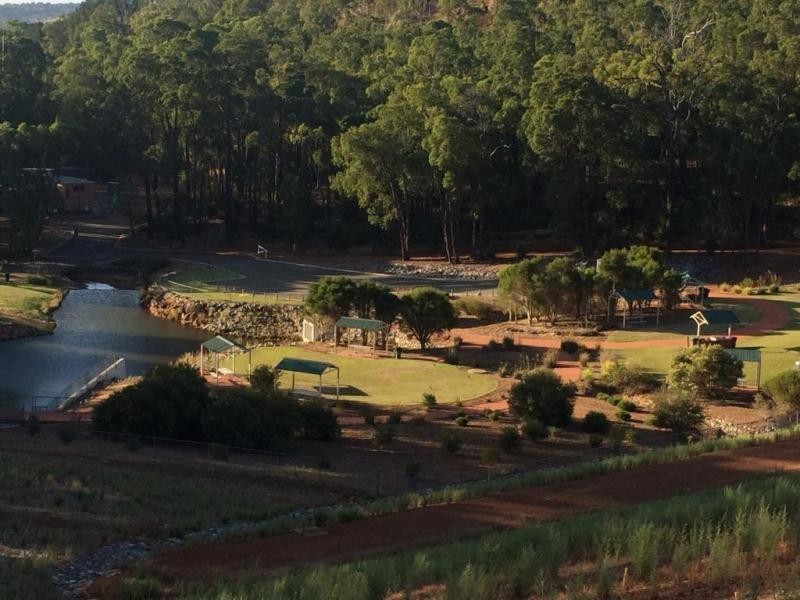 17 Wilcockson Close, Bedfordale WA 6112