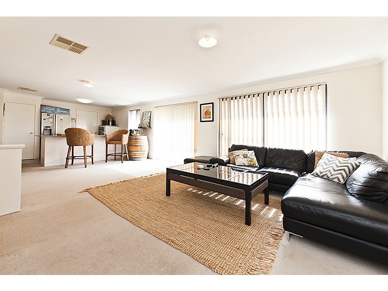 27 Cottesloe Crescent, Secret Harbour WA 6173