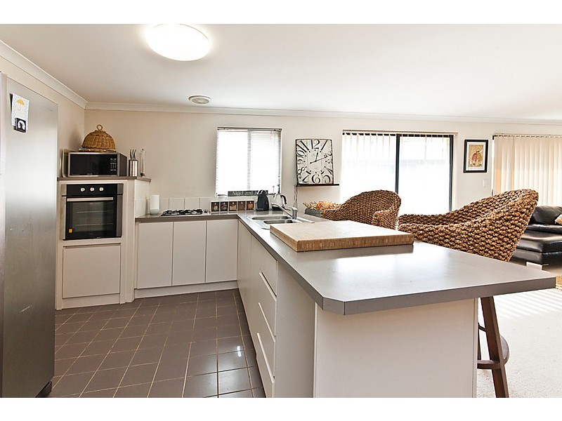 27 Cottesloe Crescent, Secret Harbour WA 6173