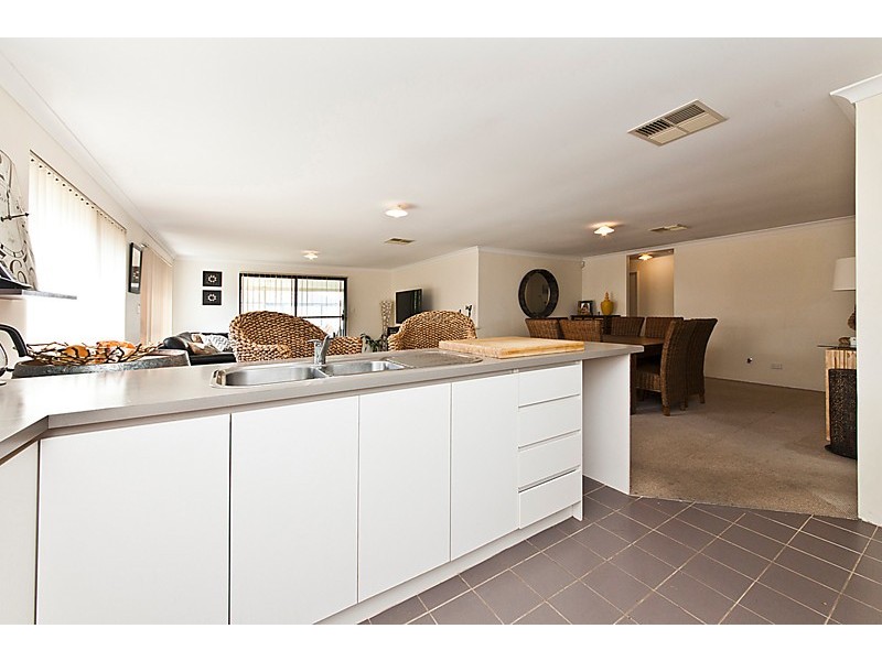 27 Cottesloe Crescent, Secret Harbour WA 6173