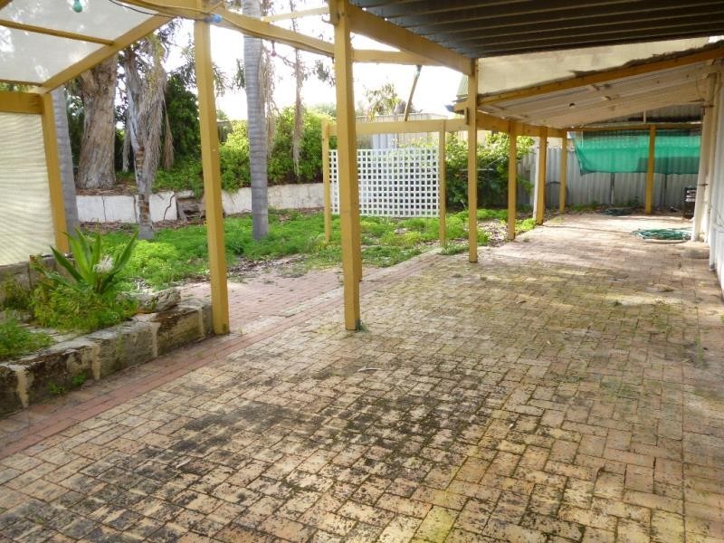 43 Wooleen Street, Golden Bay WA 6174