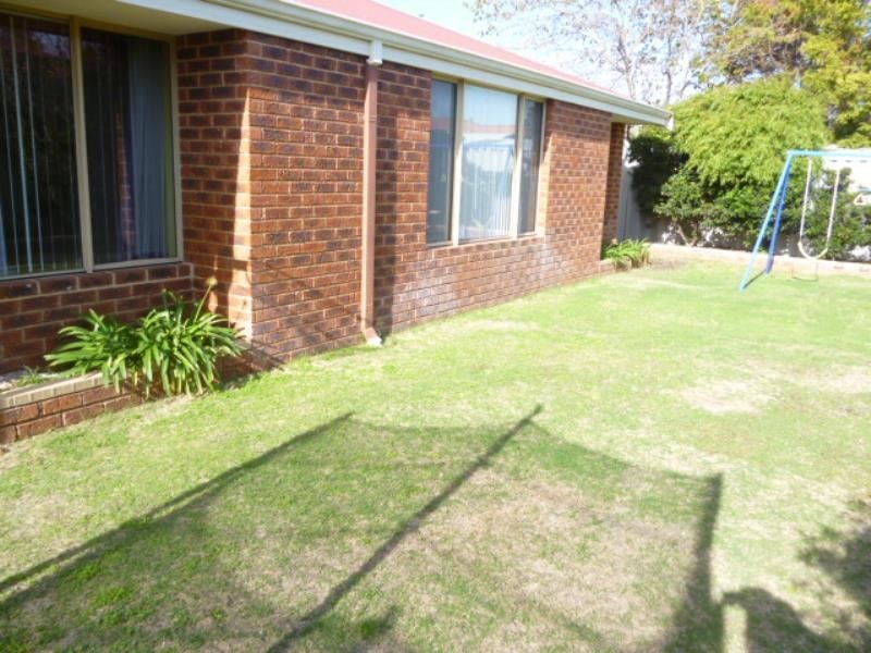 20 Canouan Loop, Secret Harbour WA 6173