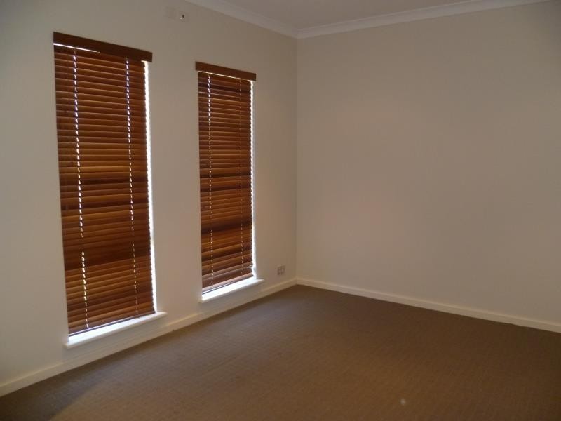 15 Swanbourne Avenue, Secret Harbour WA 6173