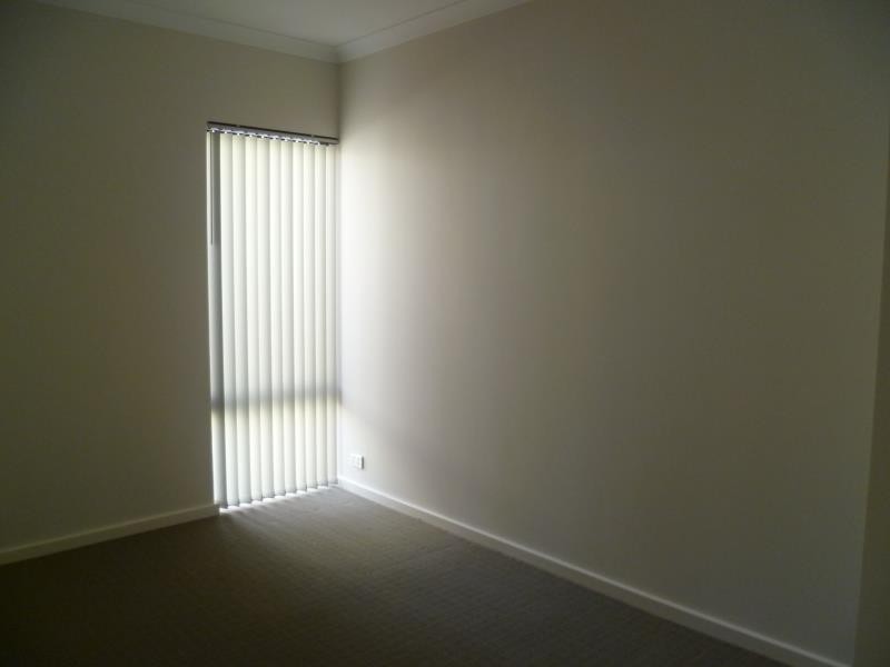 15 Swanbourne Avenue, Secret Harbour WA 6173