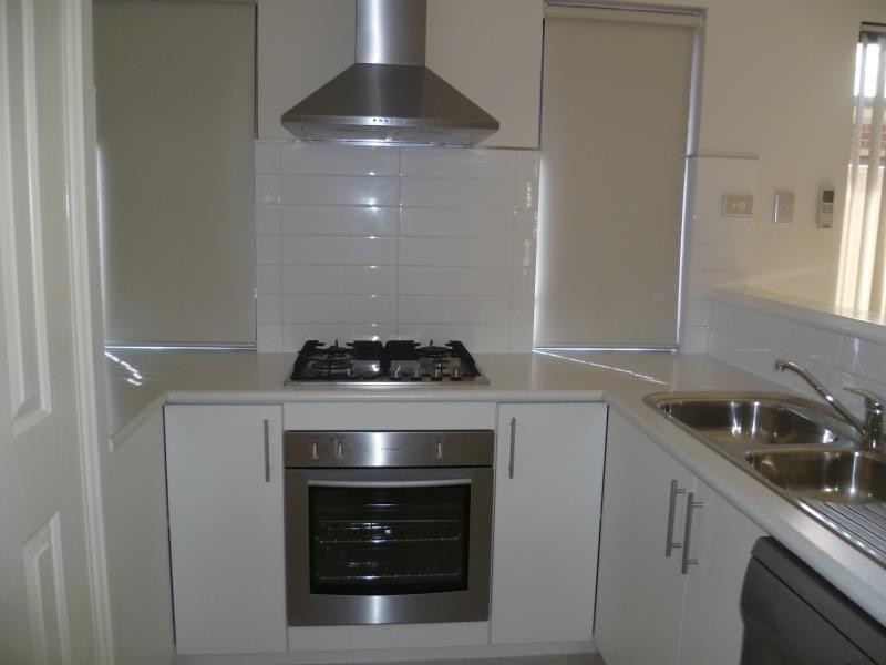 15 Swanbourne Avenue, Secret Harbour WA 6173