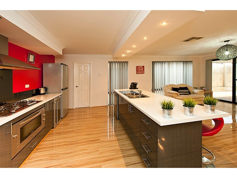 7 Flagstaff Crescent, Secret Harbour WA 6173