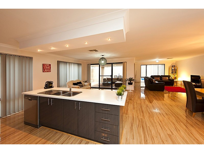 7 Flagstaff Crescent, Secret Harbour WA 6173