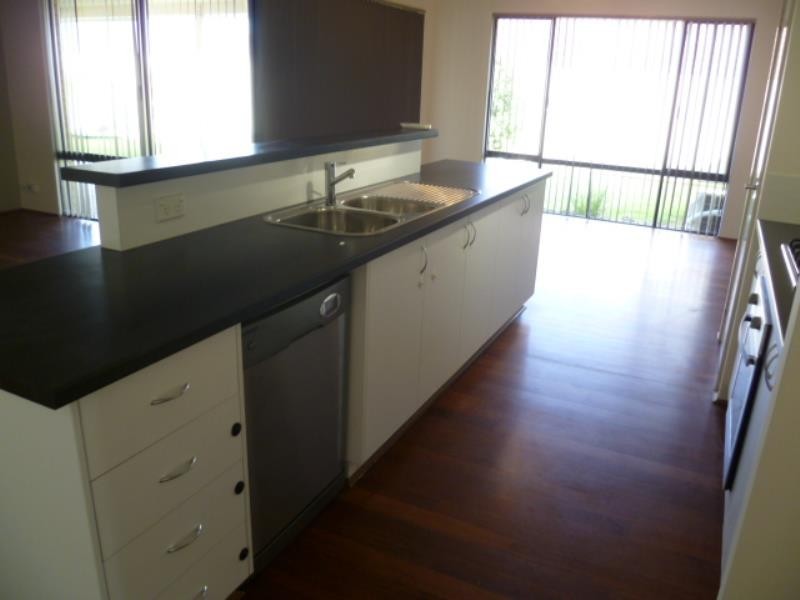 7 Champagny, Secret Harbour WA 6173