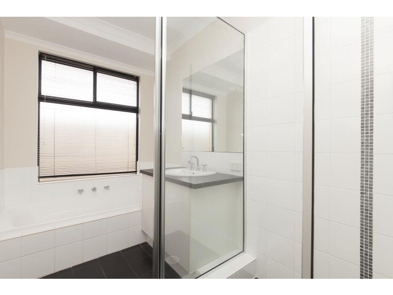 2 Brumby Entrance, Baldivis WA 6171