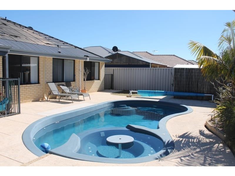 66 Nottely Crescent, Secret Harbour WA 6173