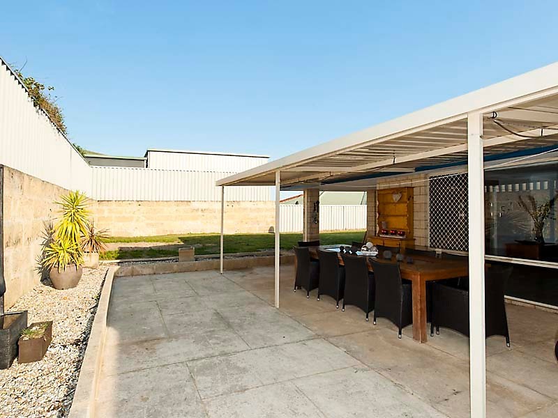 4 Wissota Pass, Secret Harbour WA 6173