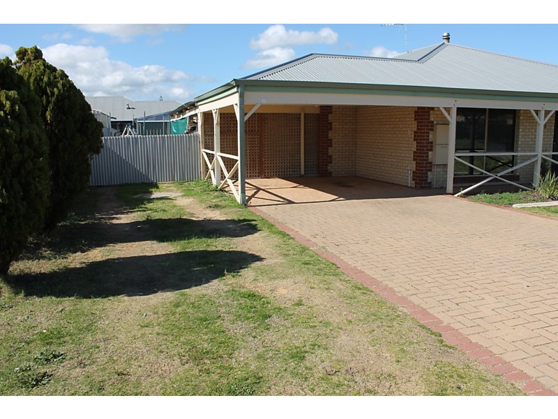 79 Endeavour Drive, Port Kennedy WA 6172