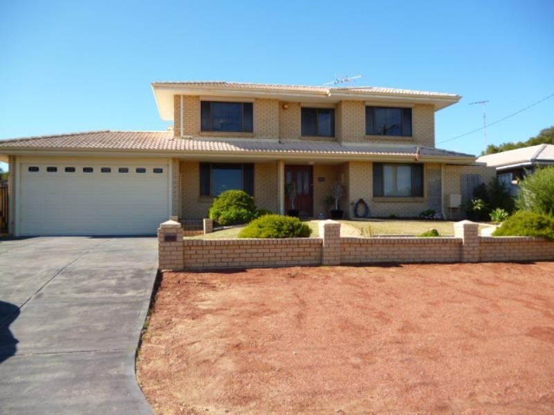 10 Ivanhoe Street, Golden Bay WA 6174