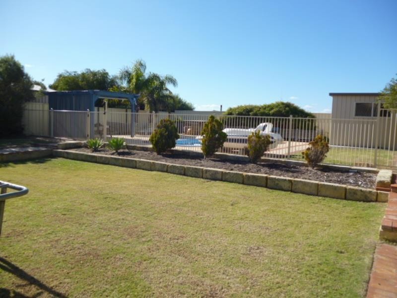 10 Ivanhoe Street, Golden Bay WA 6174