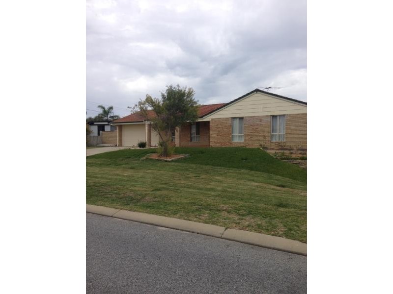 6 Weebo Street, Golden Bay WA 6174