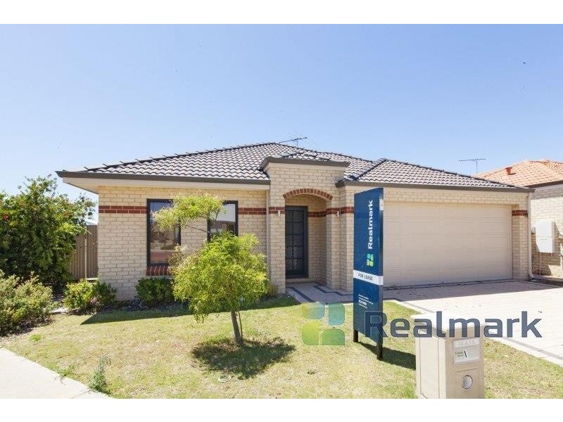 1 Swanbourne Ave, Secret Harbour WA 6173