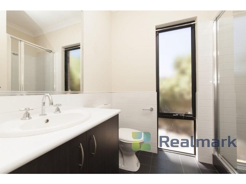 1 Swanbourne Ave, Secret Harbour WA 6173