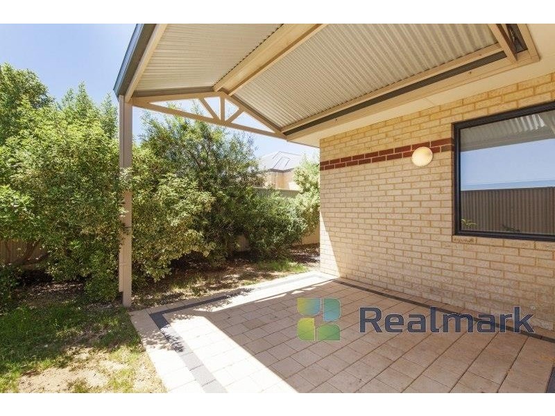 1 Swanbourne Ave, Secret Harbour WA 6173