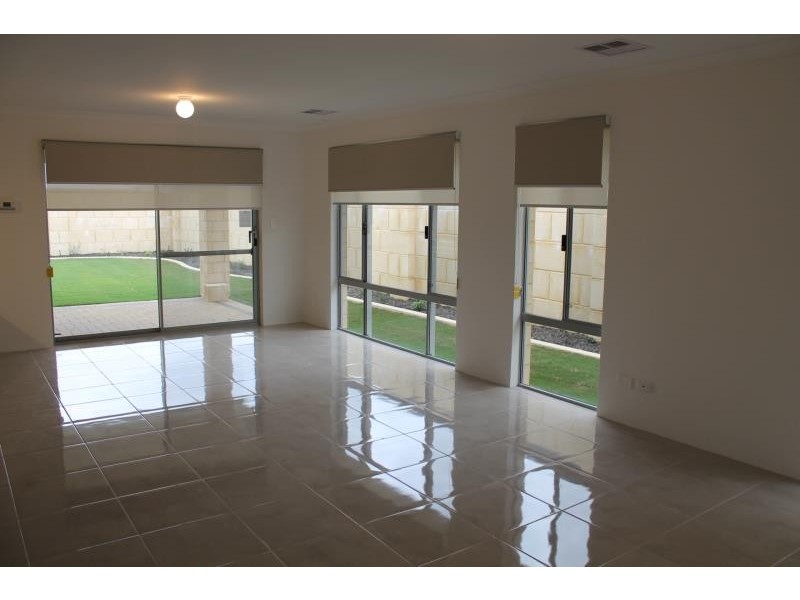 4 Lambert Cove, Secret Harbour WA 6173