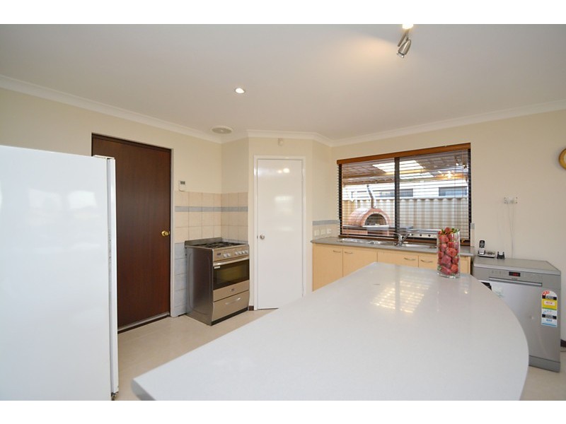 46 Amherst Road, Canning Vale WA 6155