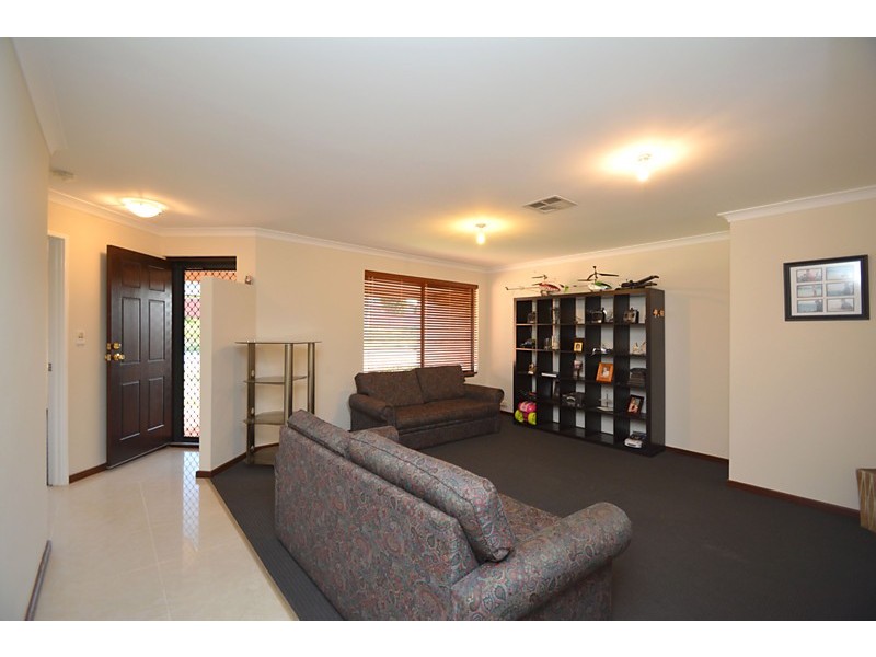 46 Amherst Road, Canning Vale WA 6155