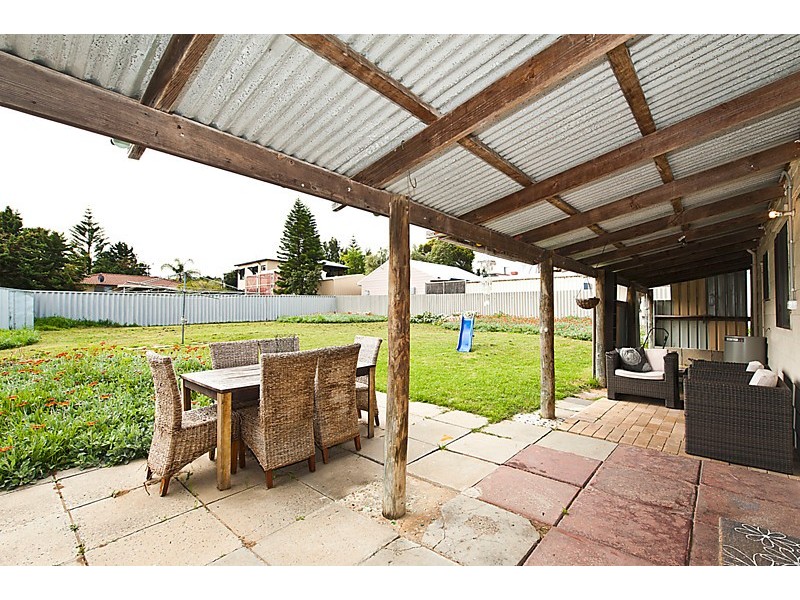 79 Crystaluna Drive, Golden Bay WA 6174