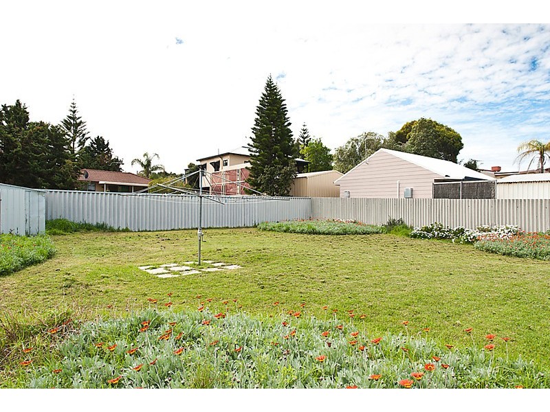 79 Crystaluna Drive, Golden Bay WA 6174