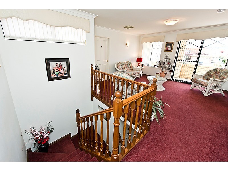 18 Twin Branch Rise, Leeming WA 6149
